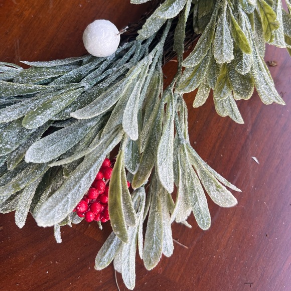 CHRISTMAS WREATH Holiday Pine Cherry Blossom Wreath - Picture 2 of 9